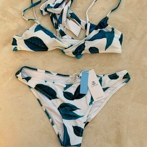 NWT cupshe bikini size medium